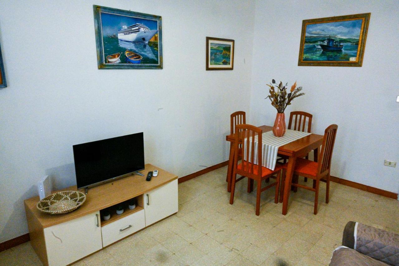 Appartamento Stefania La Spezia Bagian luar foto